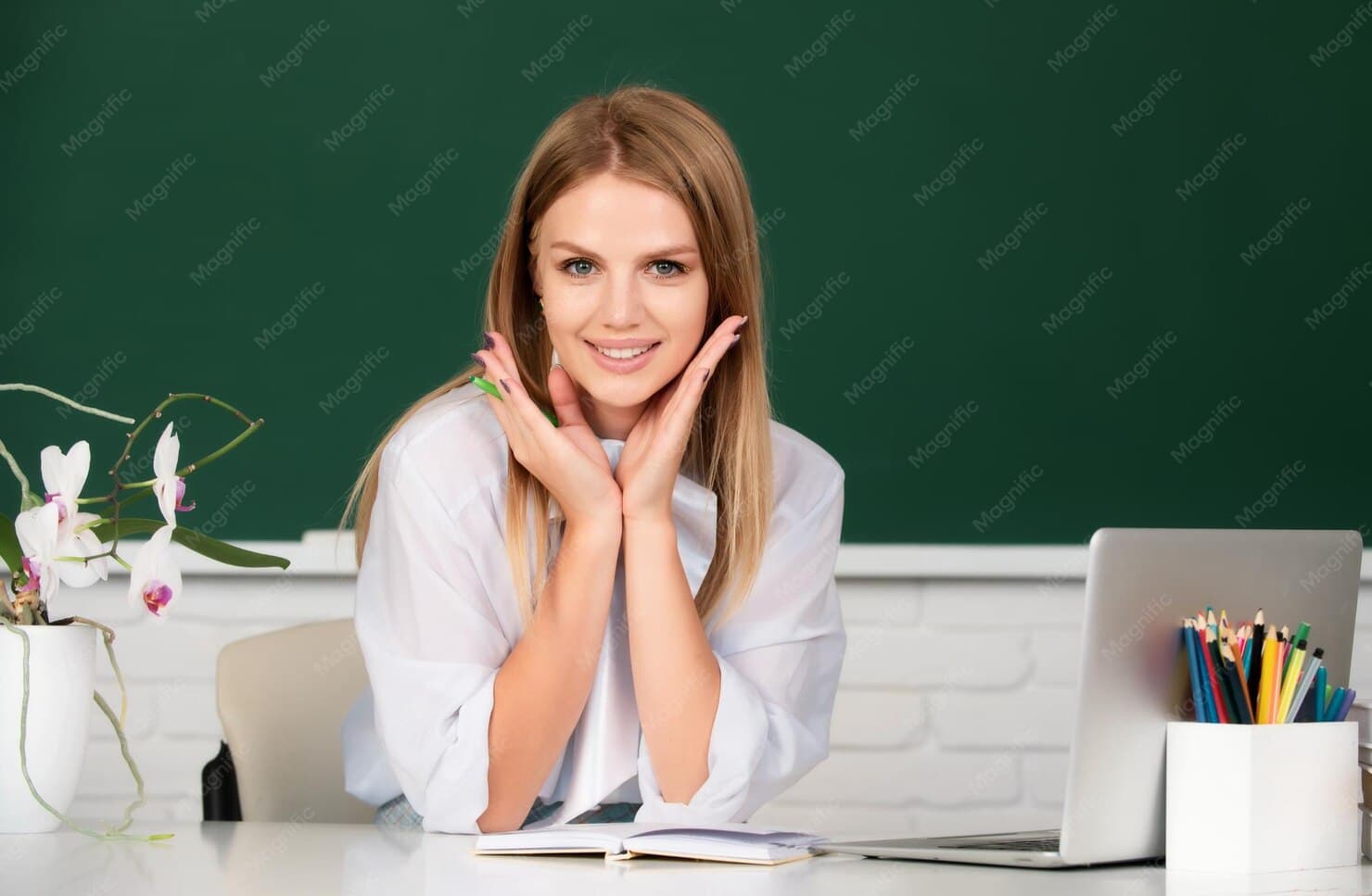 تلميذ يُعدّ نفسه للباكالوريا مع MathBacAI